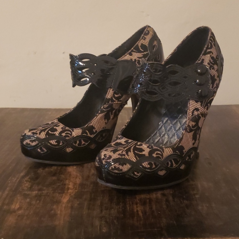 Penthouse Shoes